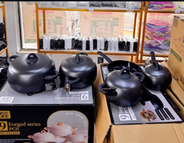 black2 9-Piece Forged Cookware Set